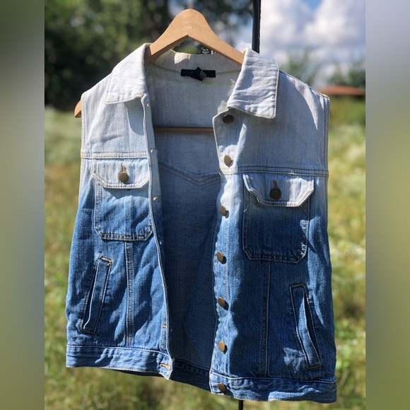 Forever 21 Two Tone Washed Denim Vest Retro Vintage - Picture 3 of 10
